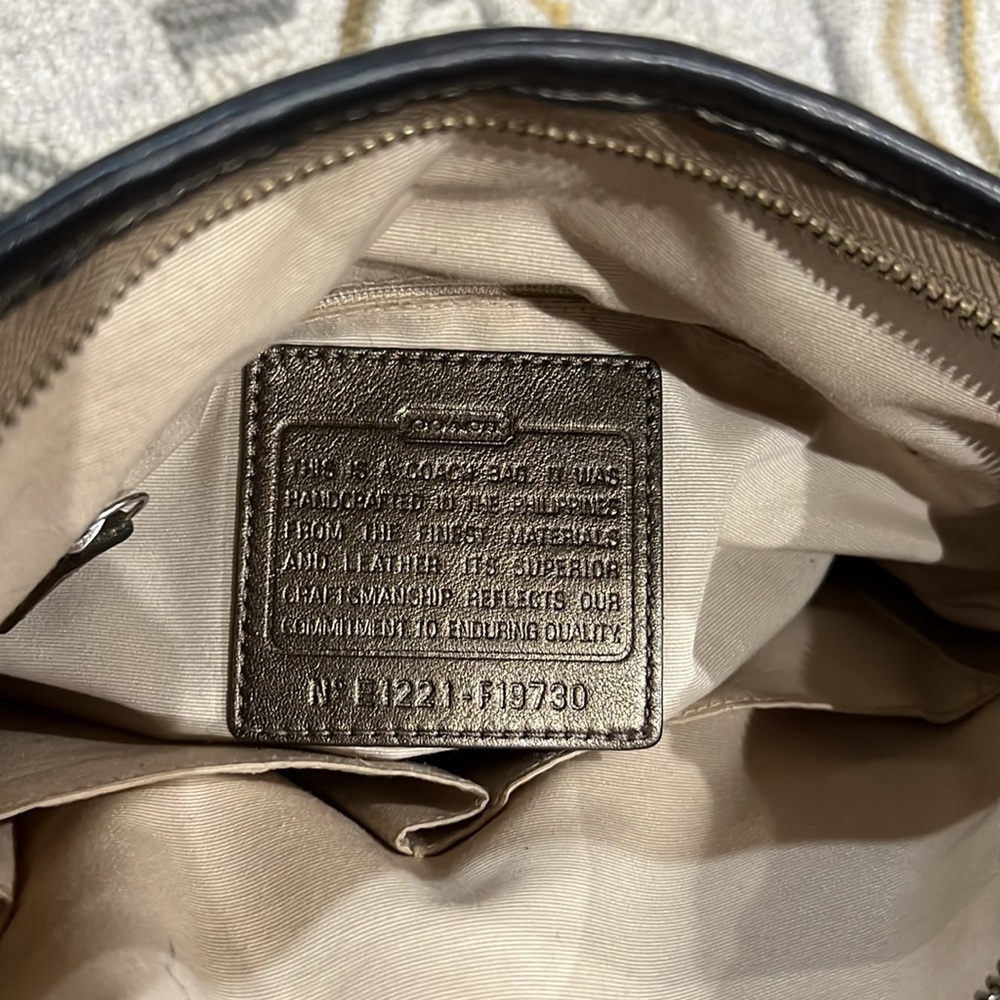 💕Coach metallic gold bronze jacquard medium crossbody bag💕 - Picture 9 of 12